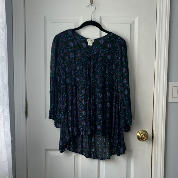 NATURAL LIFE Black Blouse with Purple and Blue Floral Design. Like new sheer. OS - Picture 3 of 8